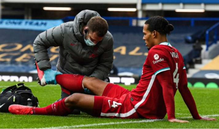  利物浦防线溃败，范戴克失误致丢关键分  